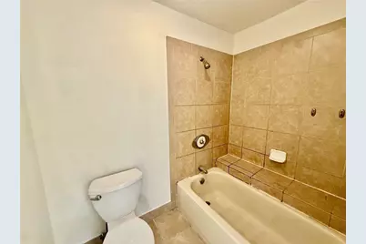 11 Saint Claire Lane NE, Atlanta, GA 30324 - Photo 16