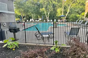 11 St Claire Ln NE, Atlanta, GA 30324 - Photo 22