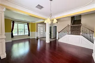 460 Chandler Bluff Ct, Grayson, GA 30017 - Photo 4