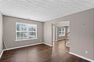 3865 Crescent Walk Ln, Suwanee, GA 30024 - Photo 8