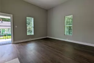 305 Burson Ave, Carrollton, GA 30117 - Photo 4