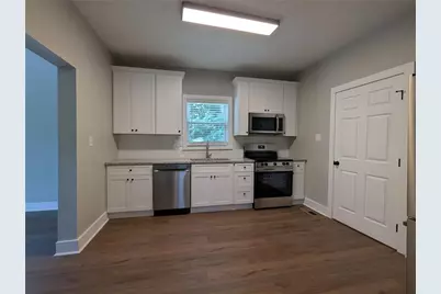 305 Burson Avenue, Carrollton, GA 30117 - Photo 6