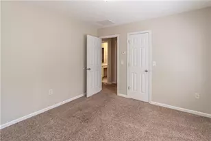 2649 Waters Edge Dr, Gainesville, GA 30504 - Photo 32