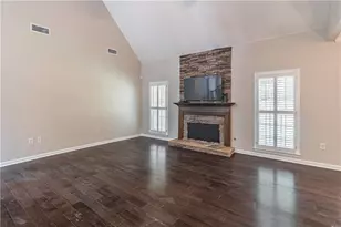 2649 Waters Edge Dr, Gainesville, GA 30504 - Photo 12