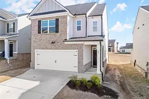24 Rainy Ct, Hoschton, GA 30548 - Photo 2