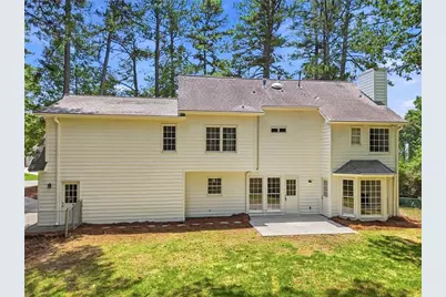 4933 Willow Creek Drive, Woodstock, GA 30188 - Photo 2