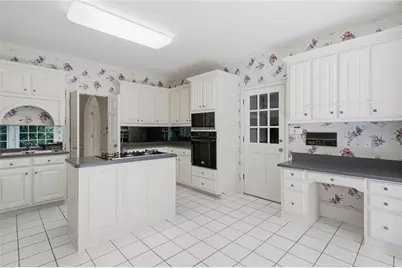 2285 Littlebrooke Trace, Dunwoody, GA 30338 - Photo 18