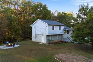 988 Davenport Rd, Dalton, GA 30721 - Photo 1