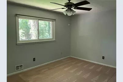 5626 Mountainbrooke Court, Stone Mountain, GA 30087 - Photo 8