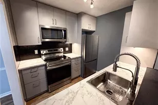 507 Barrington Hills Dr, Atlanta, GA 30350 - Photo 6