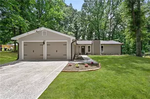 4246 Nora Ln, Duluth, GA 30096 - Photo 6