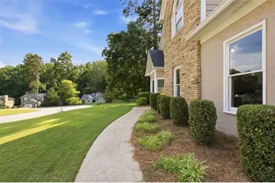 2084 York River Way, Suwanee, GA 30024 - Photo 4
