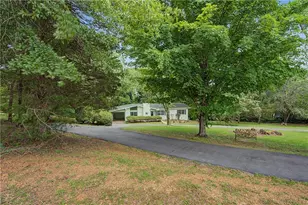 6 Virginia Cir, Cedartown, GA 30125 - Photo 2