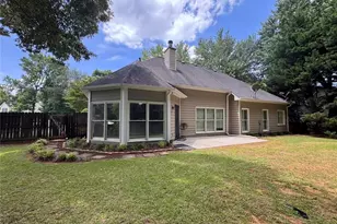 1515 Victoria Walk, Cumming, GA 30041 - Photo 10