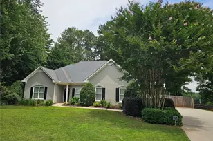 1515 Victoria Walk, Cumming, GA 30041 - Photo 4