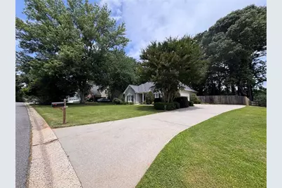1515 Victoria Walk, Cumming, GA 30041 - Photo 12