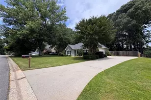 1515 Victoria Walk, Cumming, GA 30041 - Photo 12