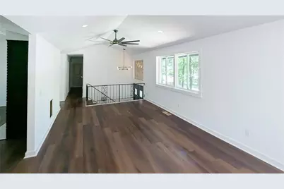 2541 Peyton Woods Trail SW, Atlanta, GA 30311 - Photo 2