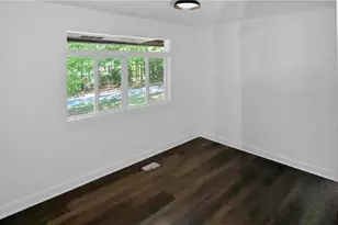 2541 Peyton Woods Trail SW, Atlanta, GA 30311 - Photo 10