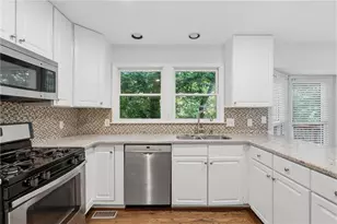 620 Brook Landing Ct, Alpharetta, GA 30005 - Photo 10