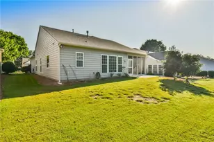 6306 Windrush Ct, Hoschton, GA 30548 - Photo 4