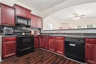 2150 Burns View Ln, Lawrenceville, GA 30044 - Photo 8