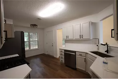 2256 Dresden Green NW, Kennesaw, GA 30144 - Photo 10