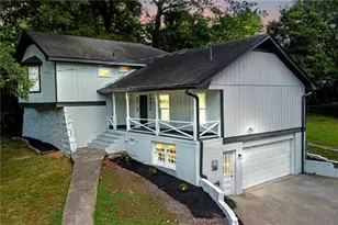4447 Lake Breeze Dr, Stone Mountain, GA 30083 - Photo 2