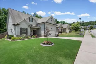 298 Gunier Cir, Dawsonville, GA 30534 - Photo 2