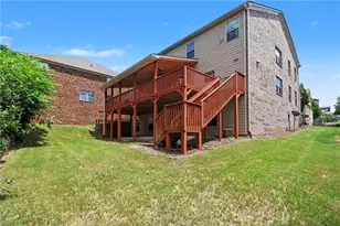 550 Nichols View Way, Suwanee, GA 30024 - Photo 6
