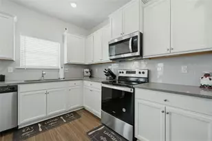 784 Lakehaven Ln, Loganville, GA 30052 - Photo 10