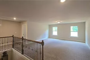 1046 Lakeview Oaks Ct, Grayson, GA 30017 - Photo 10