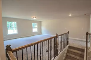 1046 Lakeview Oaks Ct, Grayson, GA 30017 - Photo 12