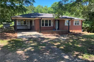 2281 Fork Creek Rd, Bowman, GA 30624 - Photo 2