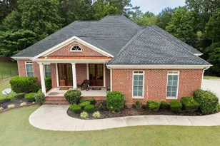 3924 Hershel Dr, Douglasville, GA 30134 - Photo 2