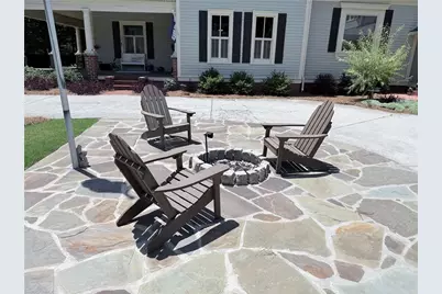1049 N Main Street NW, Conyers, GA 30012 - Photo 4