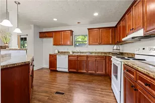 5512 Hemlock Ct, Lula, GA 30554 - Photo 10