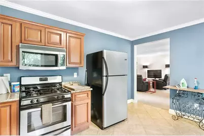 4260 Beverly Lane NE, Atlanta, GA 30342 - Photo 16