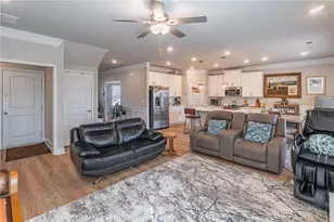 502 Eagles Nest Cir, Auburn, GA 30011 - Photo 10