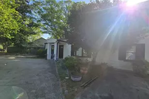 2669 Knoll Rd SE, Smyrna, GA 30080 - Photo 4