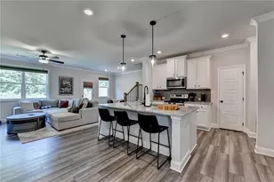 4573 Cypress Pk Dr, Gainesville, GA 30504 - Photo 2
