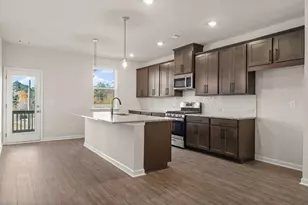 312 Cornett Wy, Lawrenceville, GA 30046 - Photo 4