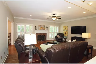 2631 Brentford Lane, Snellville, GA 30078 - Photo 16