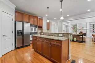 12516 Darvish Ln, Alpharetta, GA 30005 - Photo 10