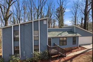 296 Firecrest Ln, Lawrenceville, GA 30045 - Photo 2
