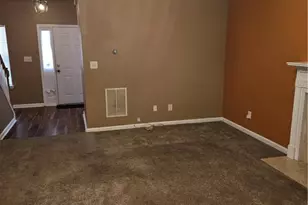 5745 Old Carriage Dr, Atlanta, GA 30349 - Photo 2
