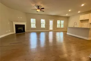 966 Lakeview Oaks Ct, Grayson, GA 30017 - Photo 10