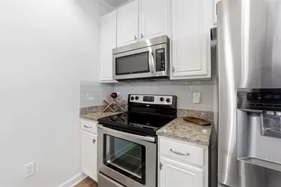 7265 Glisten Avenue #120, Atlanta, GA 30328 - Photo 8