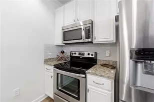 7265 Glisten Ave, Atlanta, GA 30328 - Photo 8