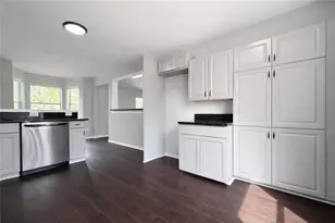 5356 Biffle Rd, Stone Mountain, GA 30088 - Photo 2